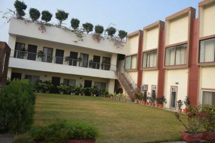 OYO 8620 Sparsh Hotels and Resorts