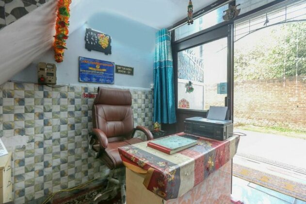 SPOT ON 63670 Hotel Raj Ratan Guest House - Photo4