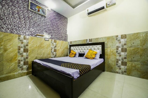 SPOT ON 63979 Hotel Spark - Photo2