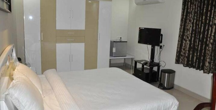 Hotel Madhav Paradise - Photo3