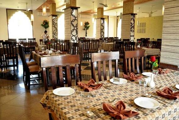 Rishab Club & Resorts - Photo3