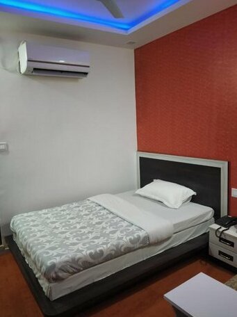 Hitarth Hotel - Photo3