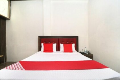 OYO 40853 Hotel Classic
