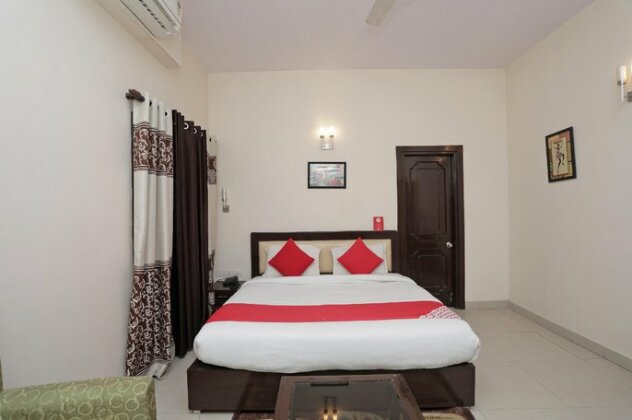 OYO 37035 Royal Residency Resorts - Photo5