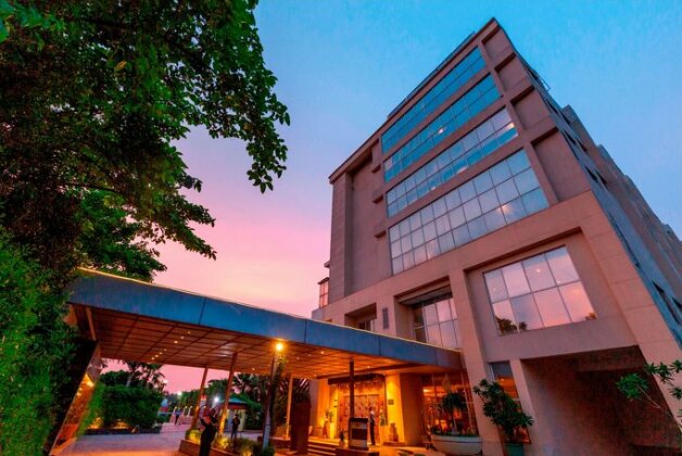 Ramada Neemrana - Photo4