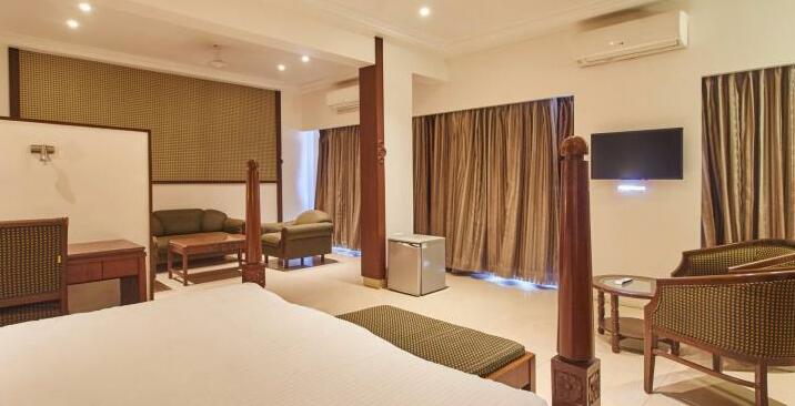 Hotel Sankam Residency - Photo3