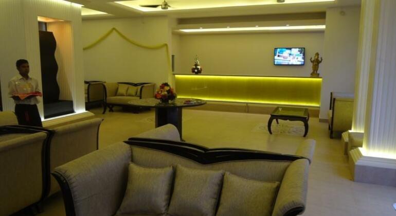Karma Royal Palms - Photo5