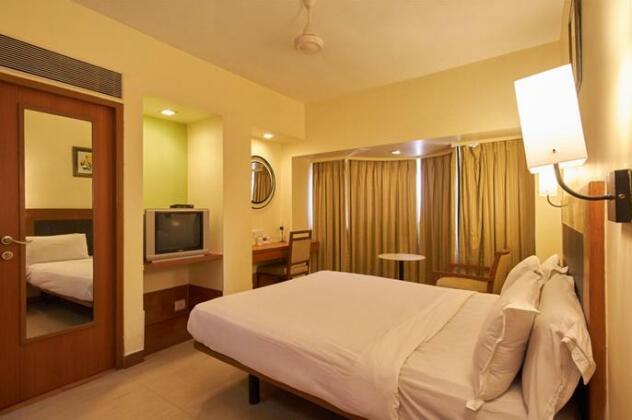 Lotus Beach Resort - Photo4