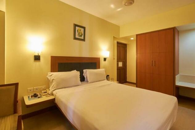 Lotus Beach Resort - Photo5
