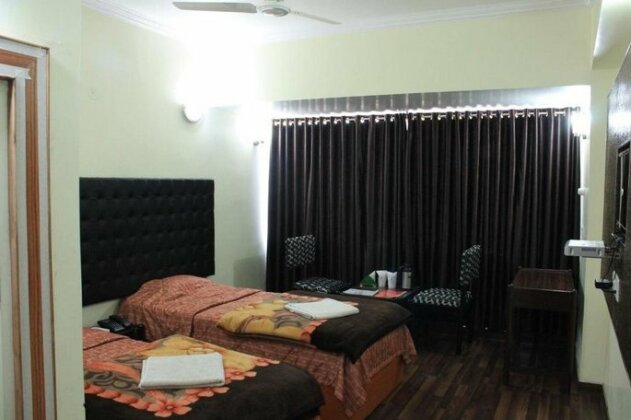 Hotel Rajhans International - Photo5