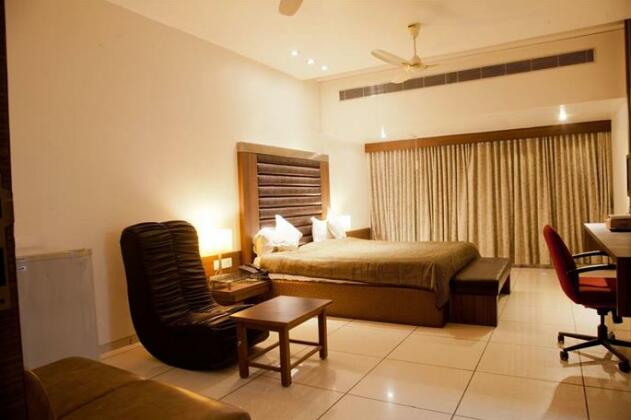 Hotel Rang Inn - Photo3