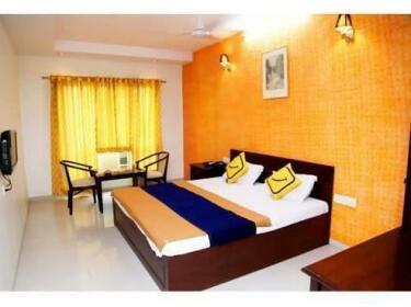 Stay Vista Rooms At Bharuch Station