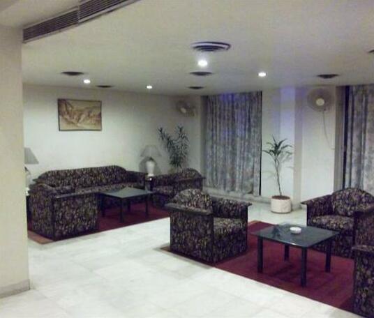 Bluehill Hotel - Photo2