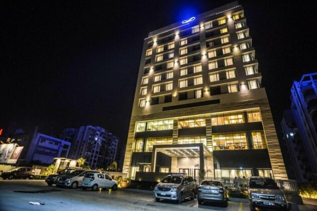 EFCEE Sarovar Portico