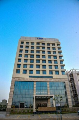 EFCEE Sarovar Portico - Photo2