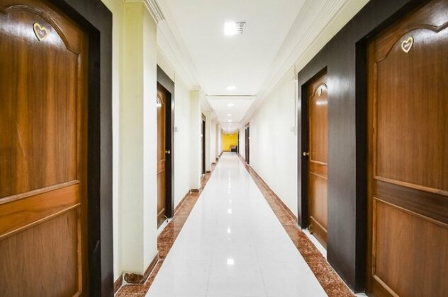 OYO 69719 Hotel Paradise - Photo2