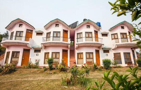 Apical Resort