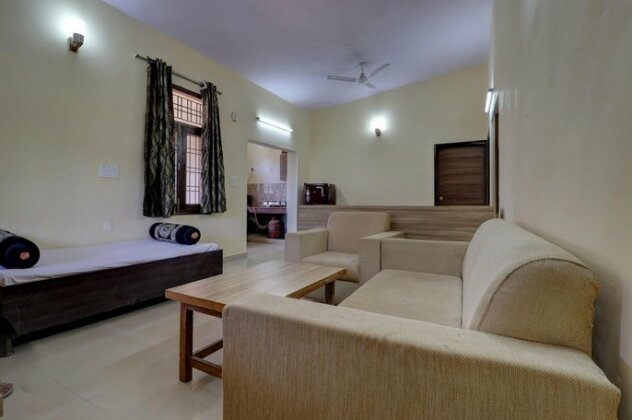 Classic 1BHK Abode in Mallital - Photo3