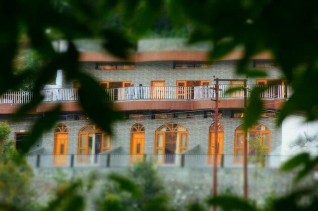 Photo 3