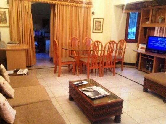 Finley House - Photo4