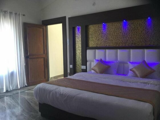 Janardan Resort Dolmar Nainital - Photo2