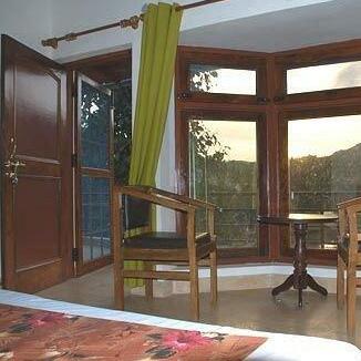 Manoram View Hotel Naukuchiatal - Photo2