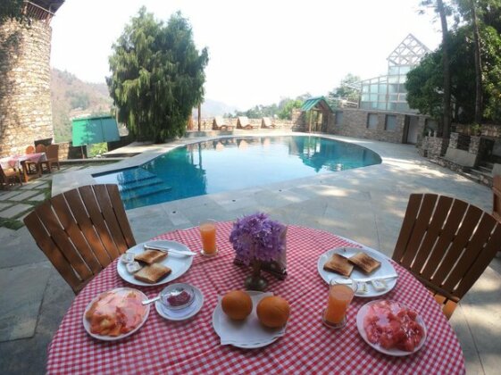 Monolith Resort Bhimtal - Photo4