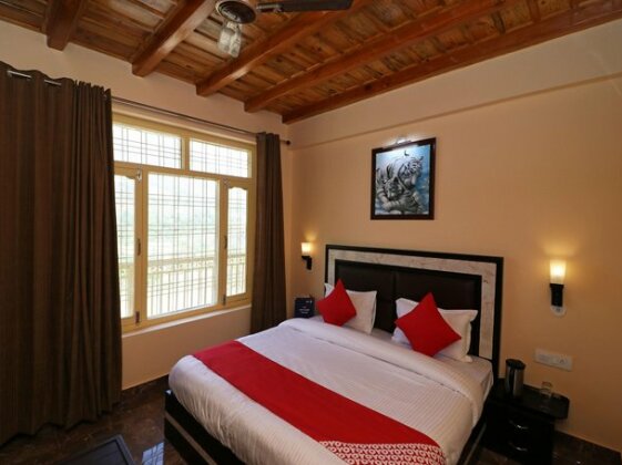 OYO 13883 Hotel Panorama - Photo2