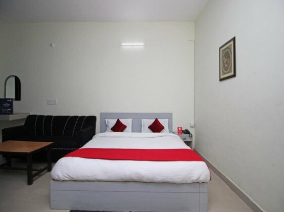 OYO 5175 Hotel Rama Blue Point - Photo4