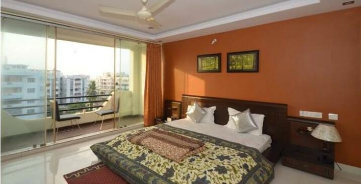 Dimensions Service Apartment - Photo4