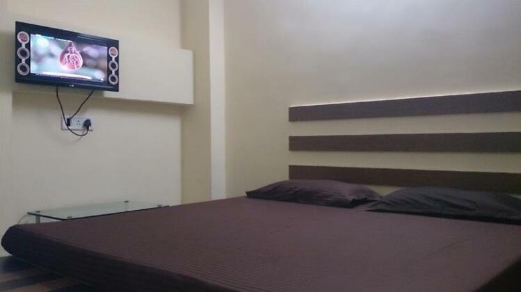Hotel Comforts plaza - Photo2