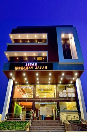 Hotel Dayal Paradise - Photo2