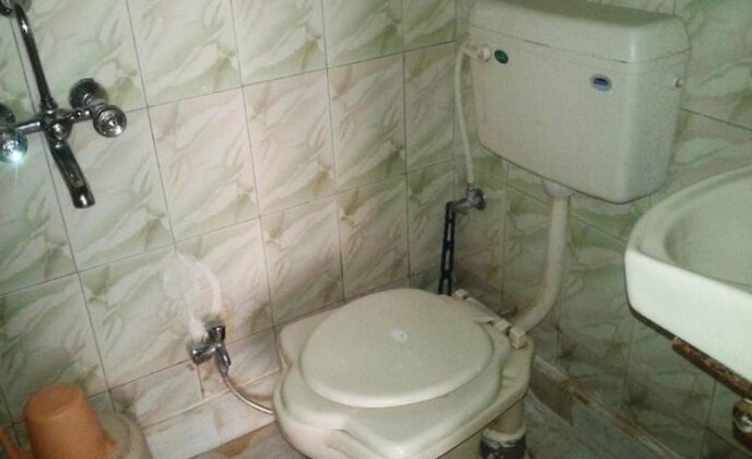 Hotel Evergreen Residency - Photo4
