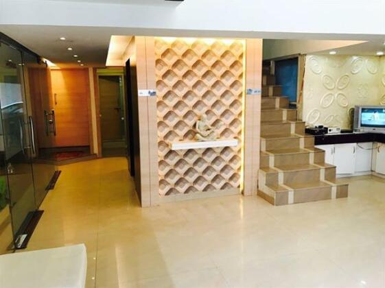 Hotel Morya Regency - Photo3