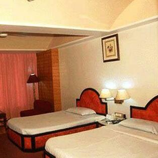Hotel Ranjit's Lakeview - Photo3
