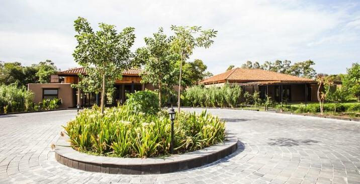 Jehan Numa Retreat Club & Spa - Photo5