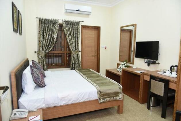 Lakehills Serviced Apartment - Photo3