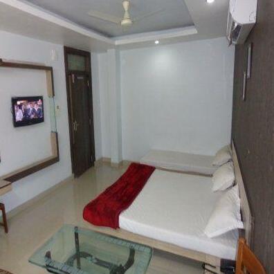 Om Plaza - Photo3