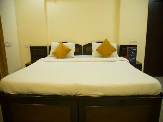 OYO 10077 Indrapuri - Photo2