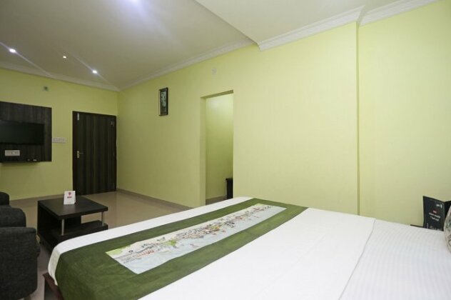 FabExpress Royal Guest House - Photo3