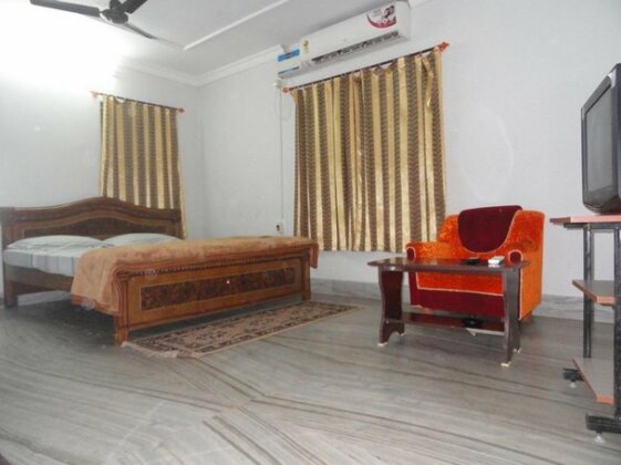 Maa Tarini Guest House - Photo5