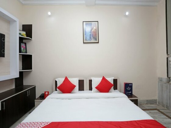 OYO 13092 Comfort Inn - Photo4