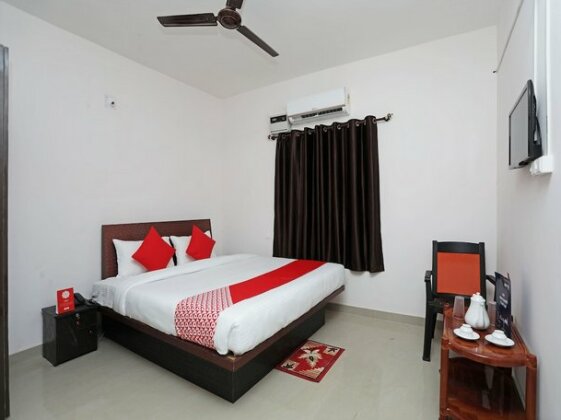 OYO 13527 Usha Residdency - Photo2