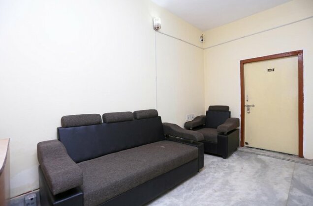 OYO 19323 Shiv Sai Guest House - Photo2