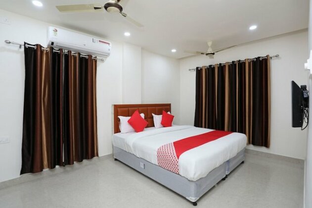 OYO 23251 Prime Residency - Photo2