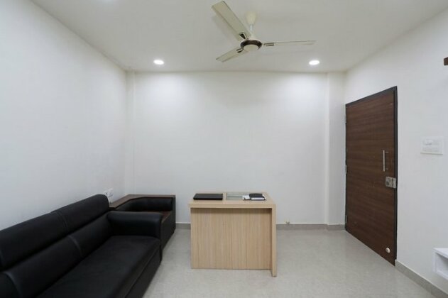 OYO 23251 Prime Residency - Photo3