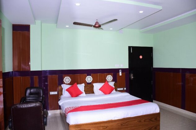 Oyo 27951 Hotel 707 - Photo2