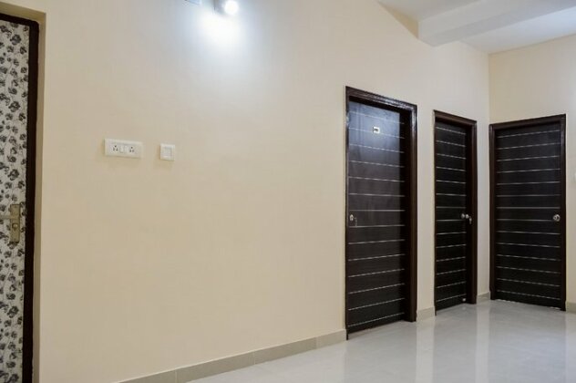 OYO 69403 Shiv Sai Palace - Photo2