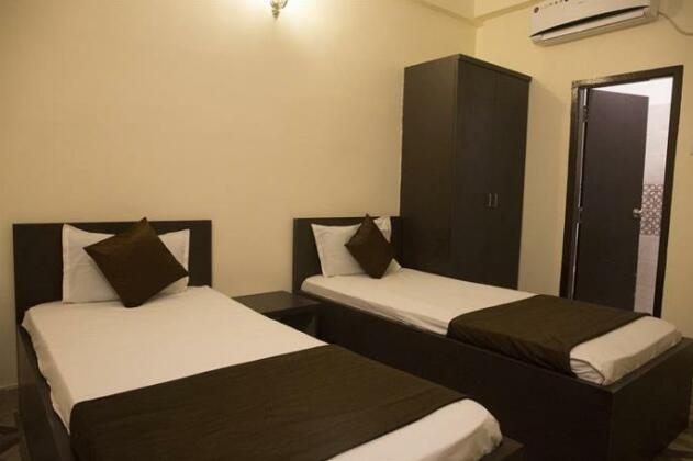 OYO 7674 Hotel Stellar - Photo5