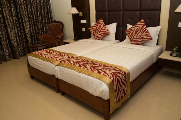 OYO Premium Nayapalli IRC Village - Photo2